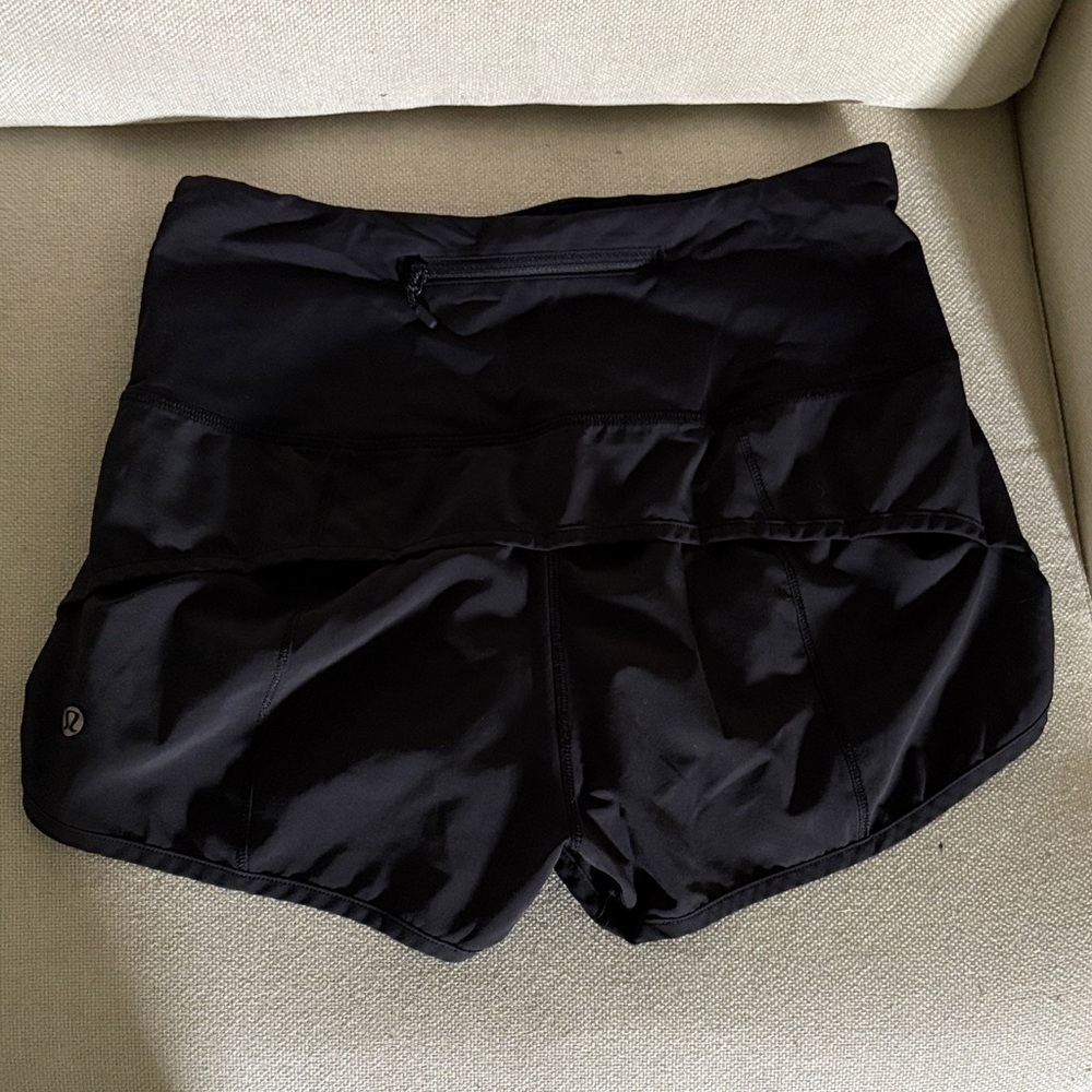 lululemon athletica speed up high rise 2.5’ shorts.